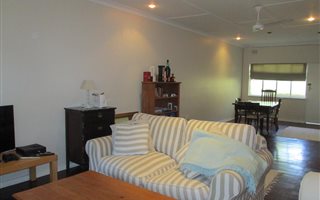 3 Bedroom Apartment in Melrose North