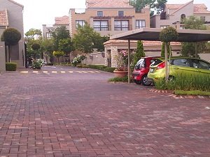 1 Bed Apartment in Pineslopes