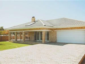 3 Bed House in Boesmansriviermond