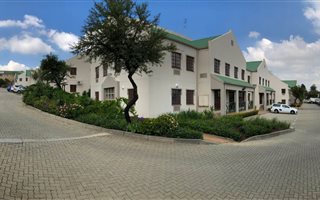 1177 m² Industrial space in Halfway House