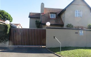 5 Bedroom House in Rouken Glen