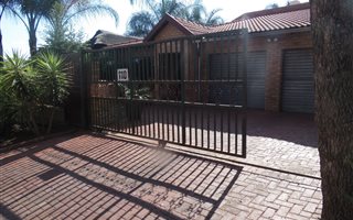3 Bedroom House in Annlin