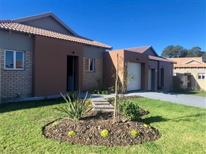 2 Bed House in Hansmoeskraal