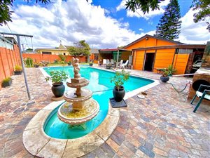 5 Bed House in Montana