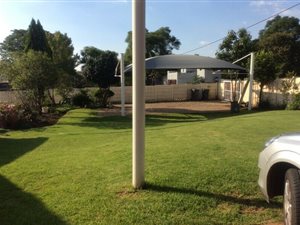 3 Bed House in Lombardy East