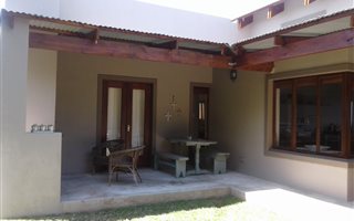 3 Bedroom House in Blue Horizon Bay