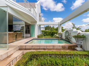 4 Bed House in De Zalze
