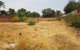 1933 m² Land available in Waterkloof Ridge