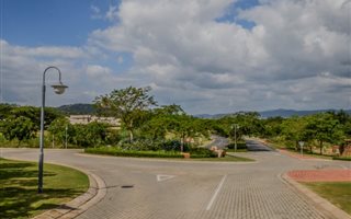 951 m² Land available in Riverside Park