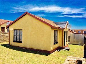 3 Bed House in Klipfontein View