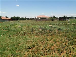 1183 m² Land available in Bergsig