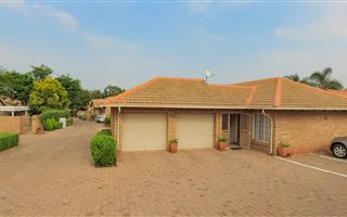 2 Bedroom Townhouse in Eldoraigne
