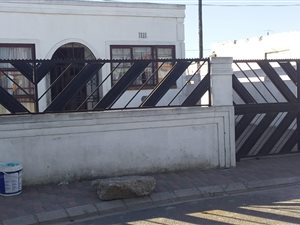 3 Bed House in Crossroads
