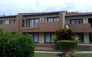 2 Bedroom Apartment in Palm Beach