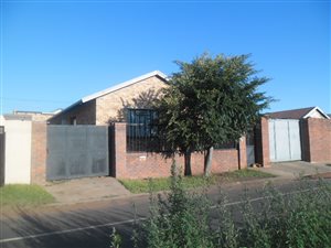3 Bed House in Emdeni