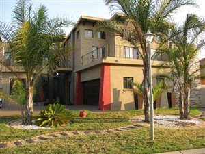 5 Bed House in Eldo Meadows