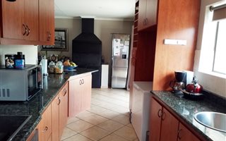 3 Bedroom House in Dana Bay