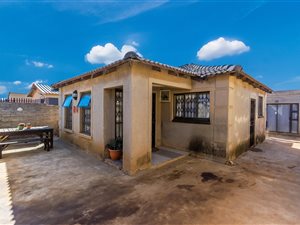 2 Bed House in Tshepisong