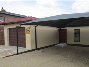 2 Bed House in Nellmapius