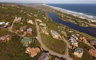 842 m² Land available in Wilderness Heights