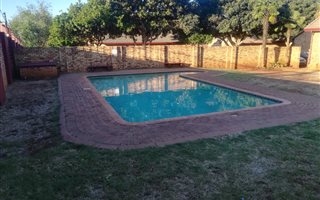 3 Bedroom Cluster in Zwartkop