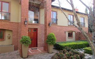 4 Bedroom House in Olympus Country Estate