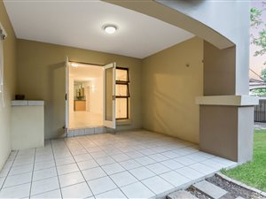 3 Bed Apartment in Dainfern