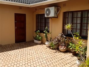 3 Bed Townhouse in Grantham Park