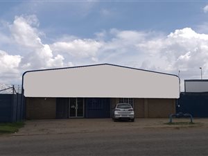 300 m² Industrial space in Cleveland