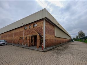 1814 m² Industrial space in Longmeadow