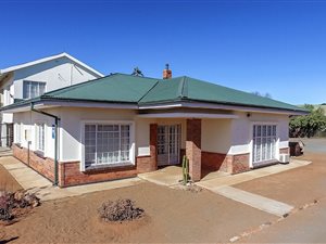 4 Bed House in Fauresmith