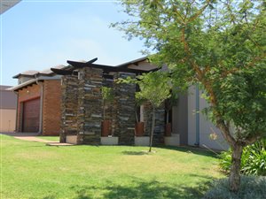 3 Bedroom House in Midlands Estate