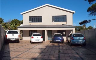 2 Bedroom Townhouse in Mowbray