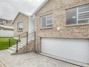 3 Bed House in Lovemore Park