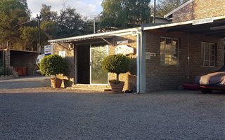 400 m² Commercial space in Oudtshoorn Central
