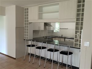 3 Bed Flat in Morningside