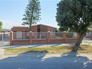 4 Bedroom House in Algoa Park
