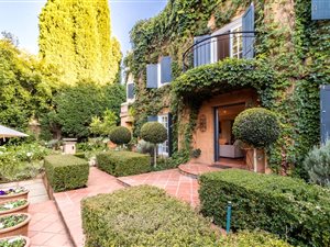 3 Bed House in Ashlea Gardens