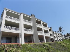 3 Bed Apartment in Uvongo