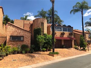 2 Bed Duplex in Waterkloof