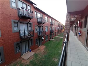 Bachelor apartment in Langenhoven Park