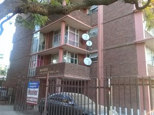 1.5 Bed Apartment in Sunnyside