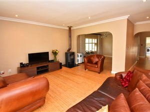 4 Bed House in Wendywood
