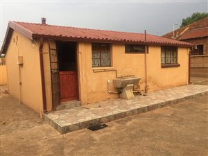 2 Bed House in Mabopane