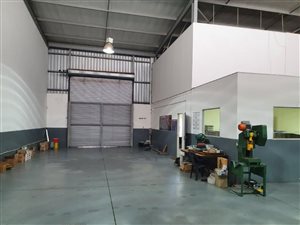 464 m² Industrial space in Allandale