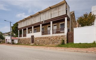 7 Bedroom House in Mossel Bay Central