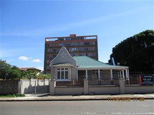 684 m² Office Space in Bulwer