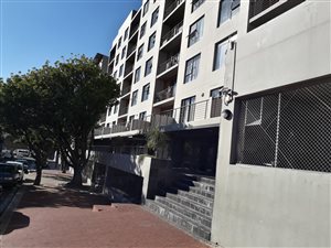 1 Bed Apartment in Zonnebloem