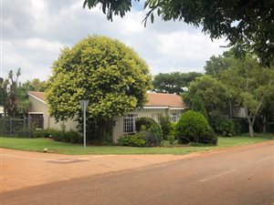 3 Bed House in Lynnwood Glen