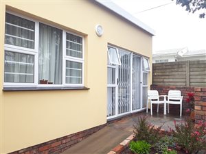 1 Bed Flat in Amalinda North